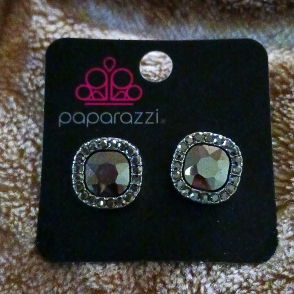 PAPARAZZI EARRINGS